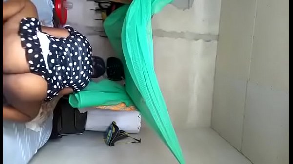 african teen shake that ass