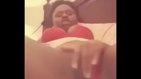 Eu filmando a Rita se masturbando ate se vi, antes da foda a parte 1, segunda parte da foda posto brevimente