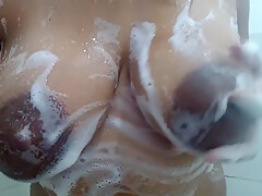 Sarah G3n3vive Shower