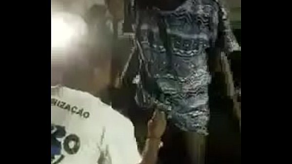 Fez broxe nas tropa Angola