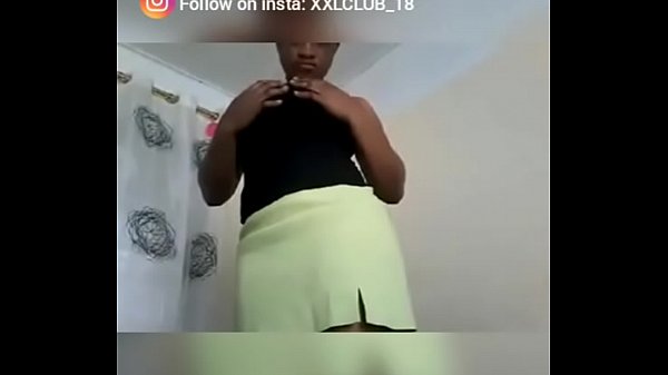 Ebony masturbate