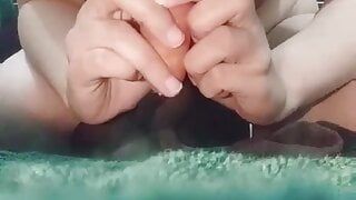 Algerian Girl Louna_White Sucks A Carrot Like A Penis And Then Puts It Up Her Pussy
