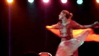 Miss Amal – Striptease
