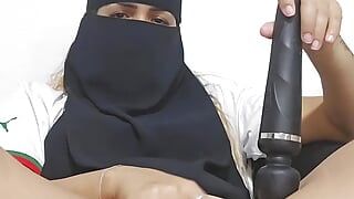 Real Arabic Hijab Niqab Step Mom Masturbates Creamy Pussy – Jasmine SweetArabic  – Beurette video