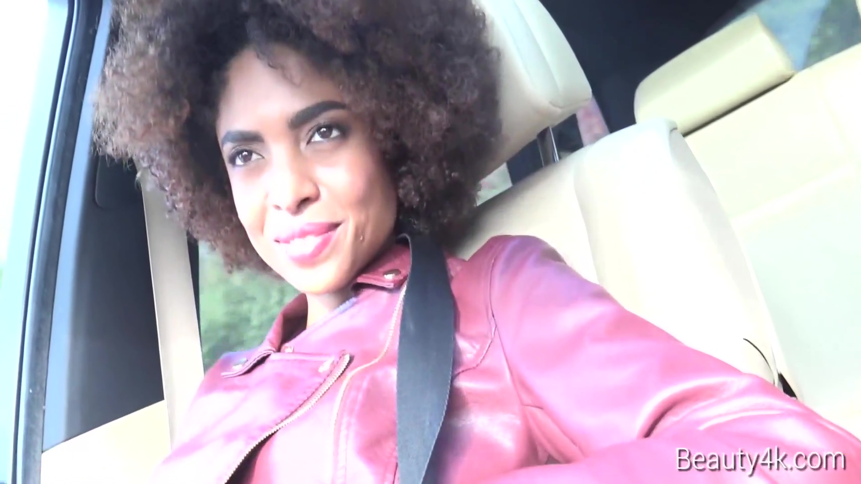 Luna Corazon – Interracial Public Sex Adventure 6 Min