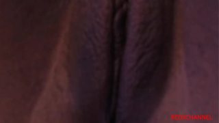 Big ass get fuck with a big toy in her pussy